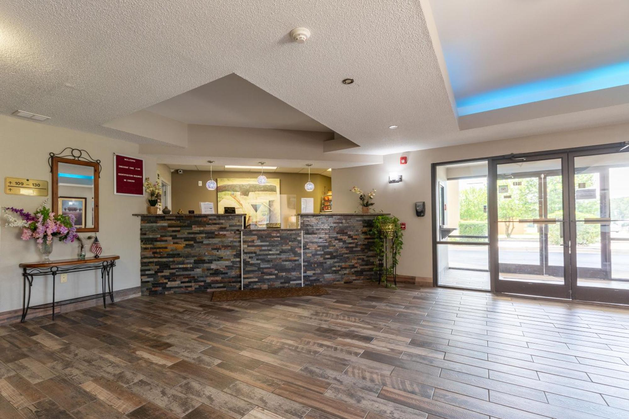 Baymont By Wyndham Creedmoor Otel Dış mekan fotoğraf