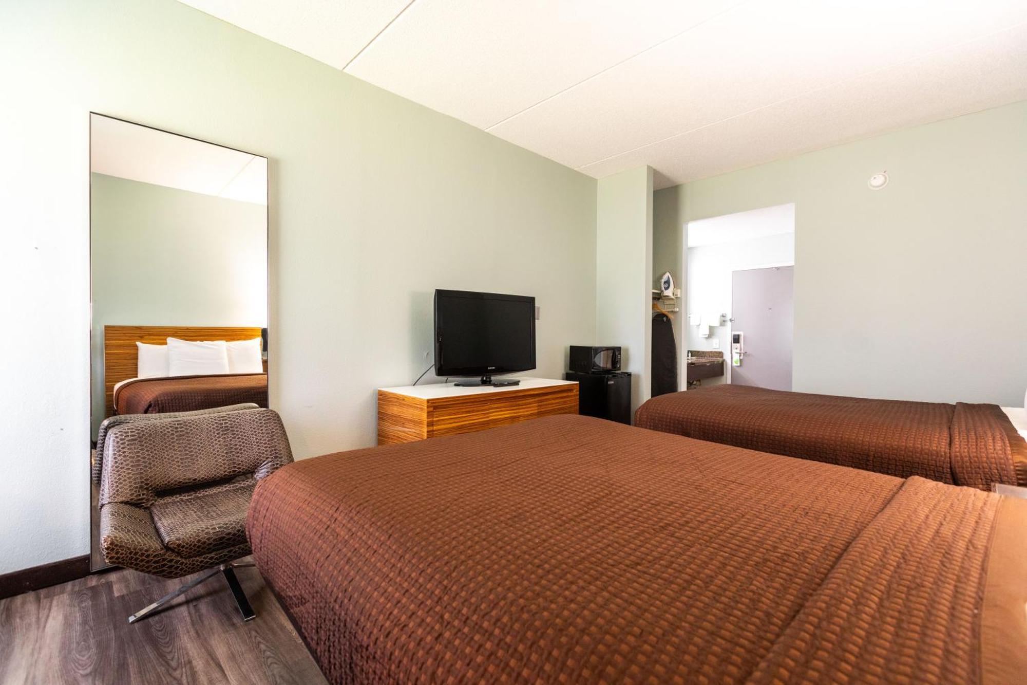 Baymont By Wyndham Creedmoor Otel Dış mekan fotoğraf