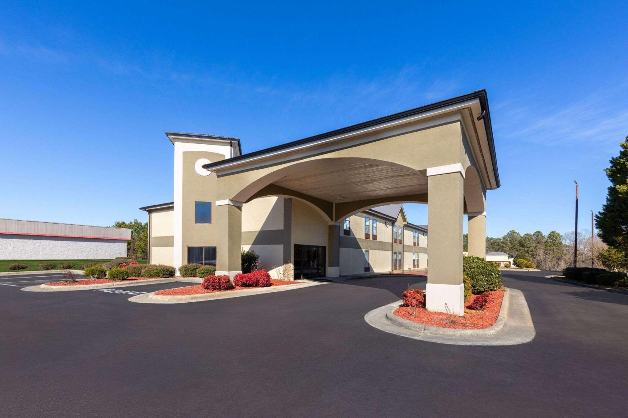 Baymont By Wyndham Creedmoor Otel Dış mekan fotoğraf