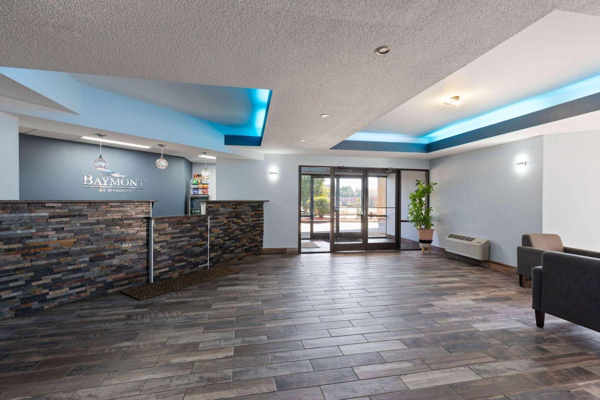 Baymont By Wyndham Creedmoor Otel Dış mekan fotoğraf